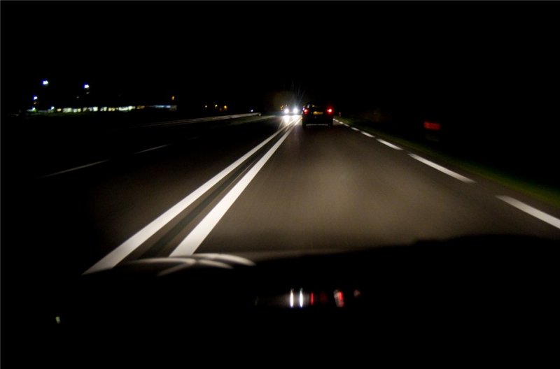 вождение автомобиля в темное время суток