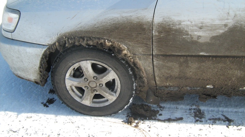 Нужно ли мыть машину зимой?
