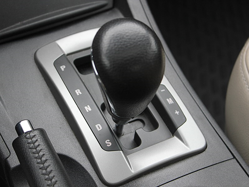 Когда водителю нужно активировать «ручной» режим управления на коробке «автомат»?