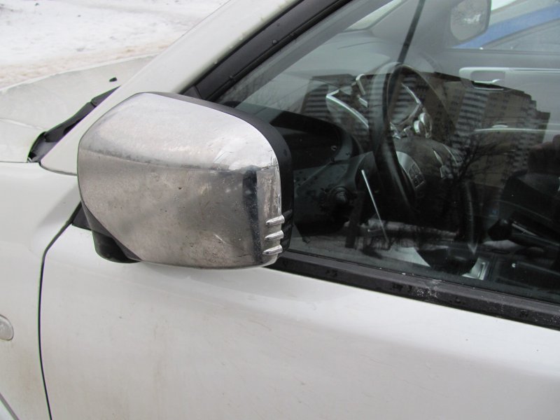 Почему опытные водители на парковке никогда не складывают зеркала?