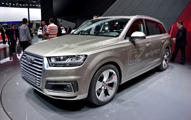 Audi Q7 e-tron 2017