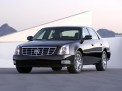 Cadillac DTS 2011 года
