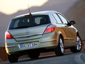 Opel Astra 2004 года
