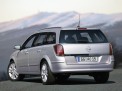 Opel Astra 2011 года