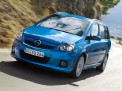 Opel Zafira OPC 2011 года