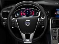 Volvo V60 2015 года