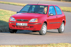 Mazda 121 2001 года