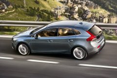 Volvo V40 - качественно-новый уровень компактных машин