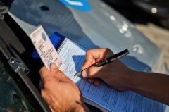 За что могут лишить водительского удостоверения и как его вернуть?
