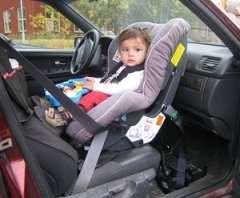 Особенности перевозки детей на переднем кресле автомобиля по Правилам Дорожного Движения в 2017 году