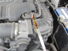 Как правильно проверять уровень и цвет масла в двигателе: «на горячую» или «на холодную»?