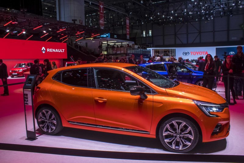Renault Clio 2019 – новая платформа, новый интерьер, новые двигатели