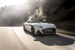 Aston Martin DBS Superleggera Volante в версии 2020 года