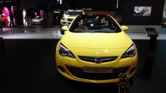 Opel Astra GTC 2014