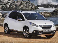 Хэтчбек Peugeot 2008 в модификации 2015 года