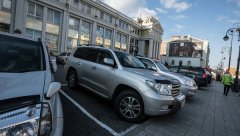 Войны на парковках продолжаются на улицах Владивостока