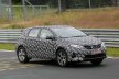 Новый Toyota Auris Cross будет конкурировать с Qashqai