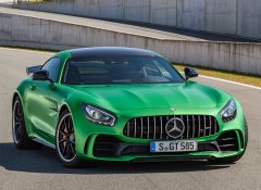 Mercedes-Benz AMG GT R 2017 года готовится побить рекорды производительности и цены