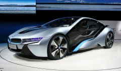 BMW представили в честь столетия компании в 2017 году концепт-кар i8 Spyder