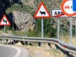 С крымских дорог уберут знаки на английском и украинском языке