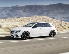 Хэтчбек Mercedes-Benz A-класса полностью готов к презентации на Женевском автосалоне