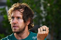 Феттель может стать преемником Марко в Red Bull
