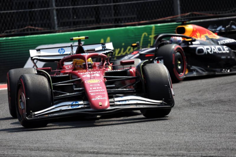 Хэмилтон: объединение брендов с Ferrari оказалось «более мощным», чем ожидалось