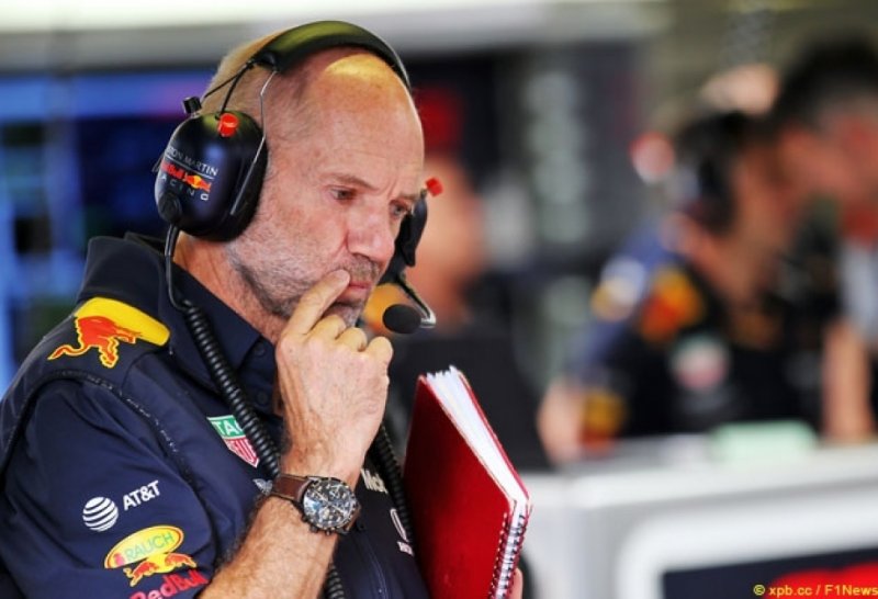 Краткая биография и достижения Эдриана Ньюи