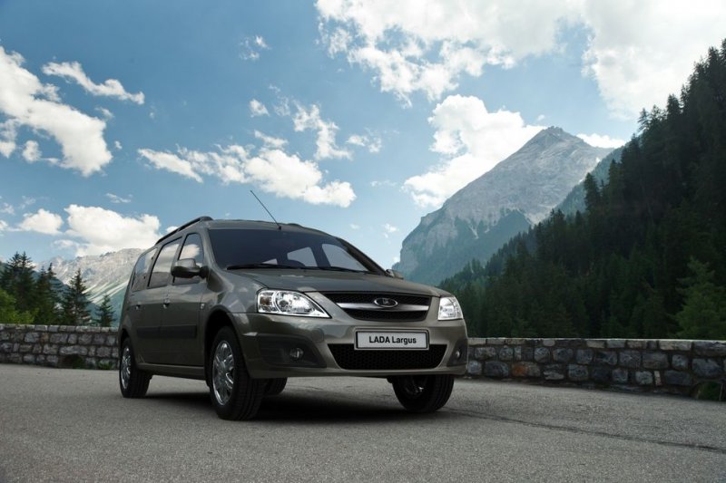 Цены на новые автомобили Lada Largus в ноябре 2025 года варьируются в зависимости от типа кузова и комплектаций. Вот ориентировочные диапазоны цен:
