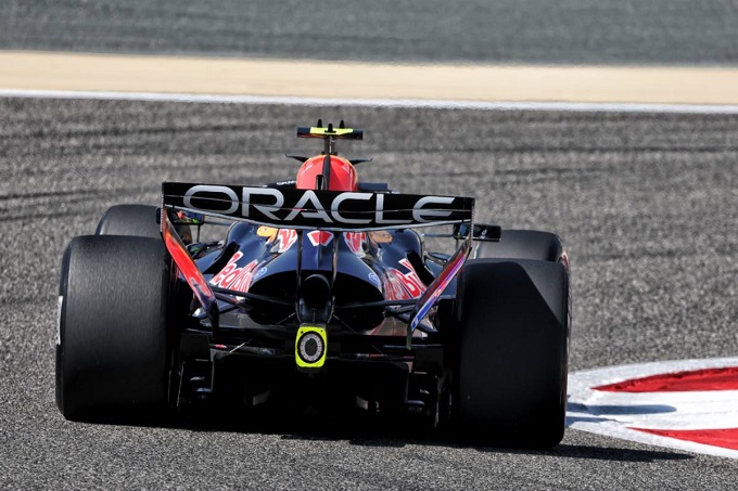 Производители двигателей Формулы-1 решают судьбу двигателей машин в голосовании по коэффициенту сжатия