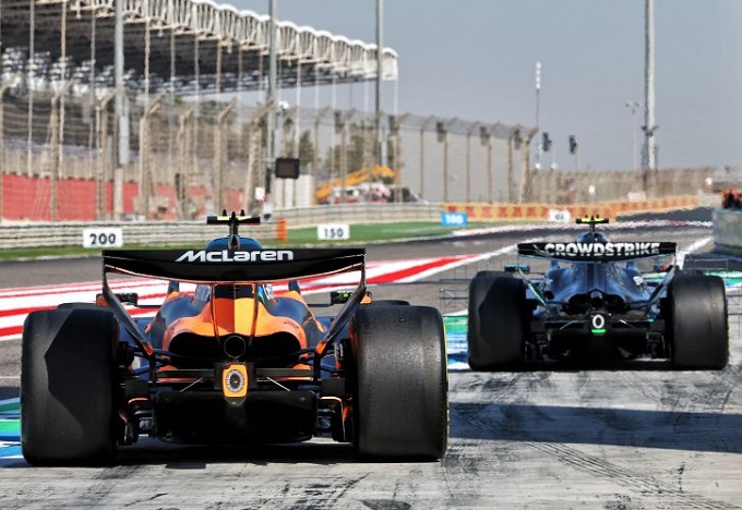 Mercedes-Benz поставит обновленные двигатели своим клиентам перед Гран-при Австралии Mercedes-Benz поставит обновленные двигатели своим клиентам перед Гран-при Австралии