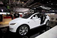 Новая модель Tesla Model X 2014 года