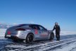 Россиянину удалось  разогнать свой  Porsche до 285 км/ч по льду Байкала