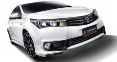 Toyota демонстрирует свои спецверсии Королла и Кемри