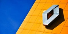 Renault принял решение приостановить работу предприятия в Москве
