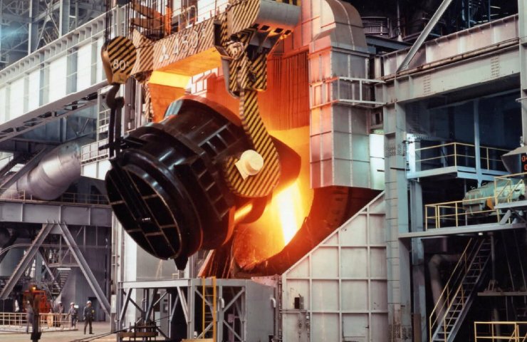 Японская сталелитейная компания сокращает объем производства на 20%