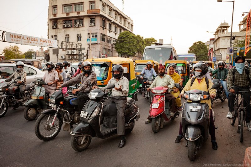 Индийская служба вызова такси готовится к запуску завода электромопедов