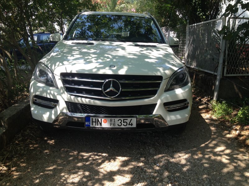Mercedes-Benz  2012