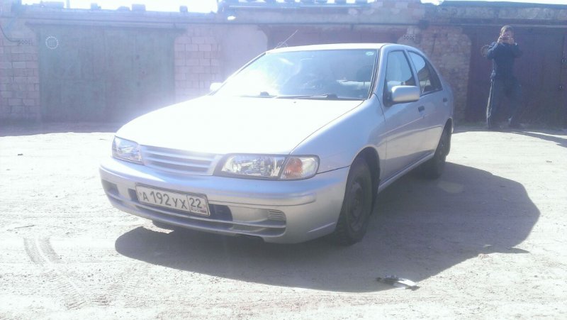 Nissan Pulsar 2000