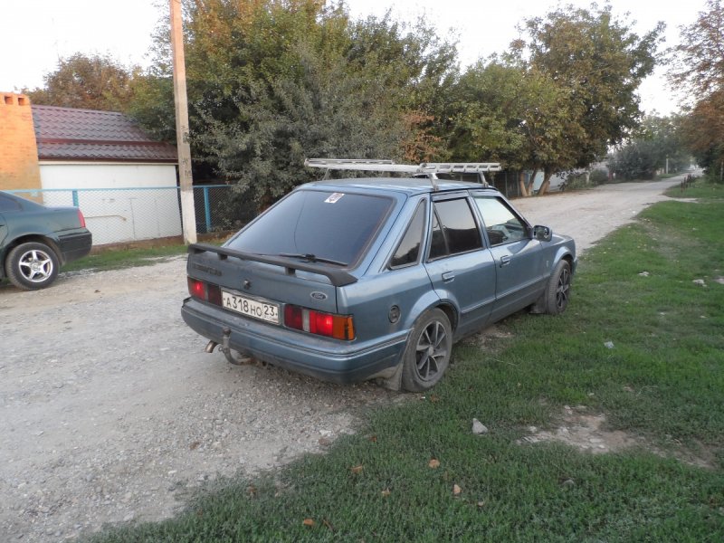 Ford Escort 1989