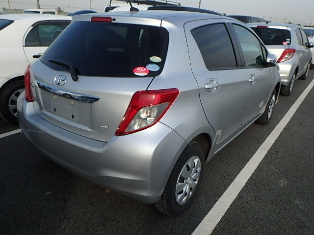 Toyota Vitz 2011