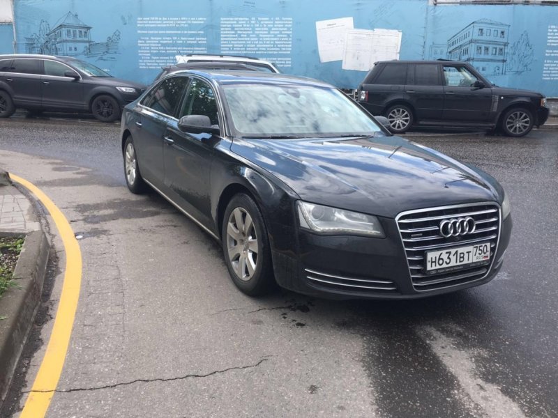 Audi A8 2012