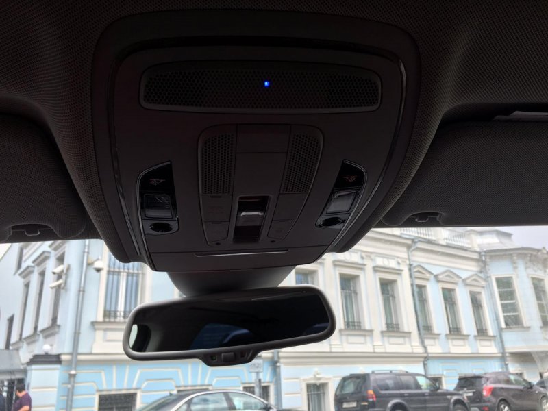 Audi A8 2012