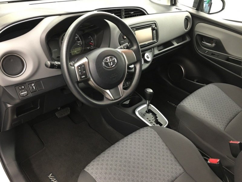 Toyota Yaris 2015