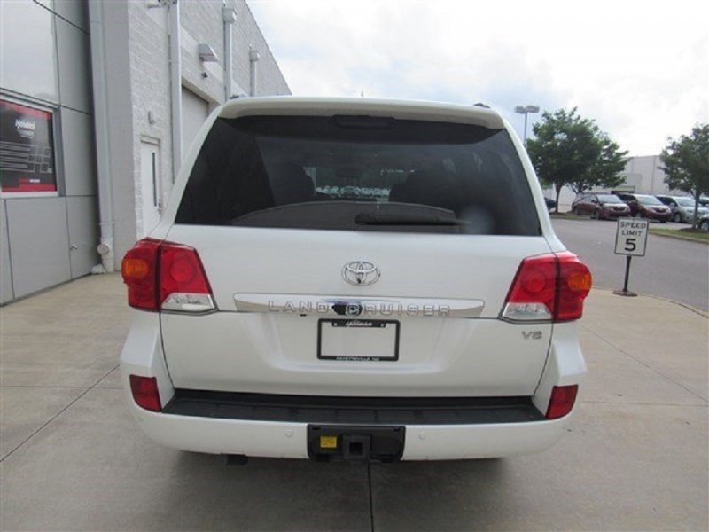 Toyota Land Cruiser 2013