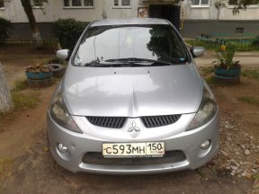 Mitsubishi Grandis 2006