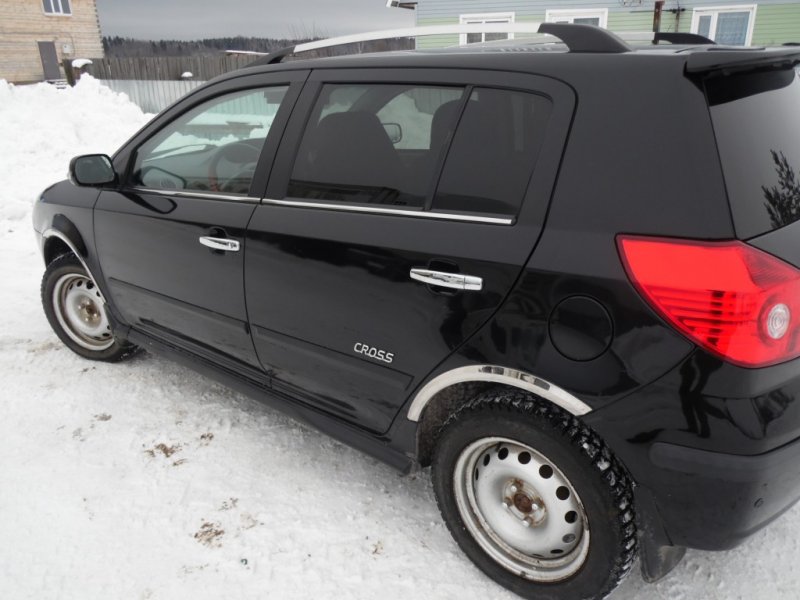 Geely MK Cross 2013