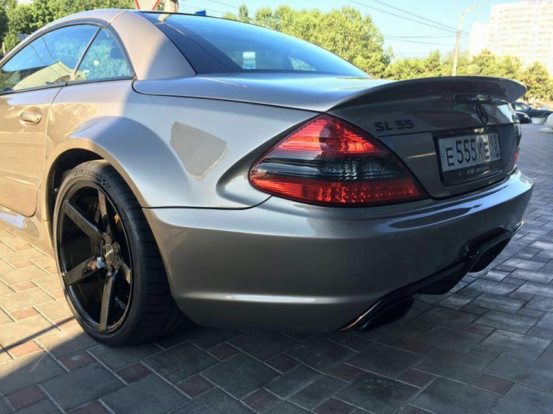 Mercedes-Benz  2003