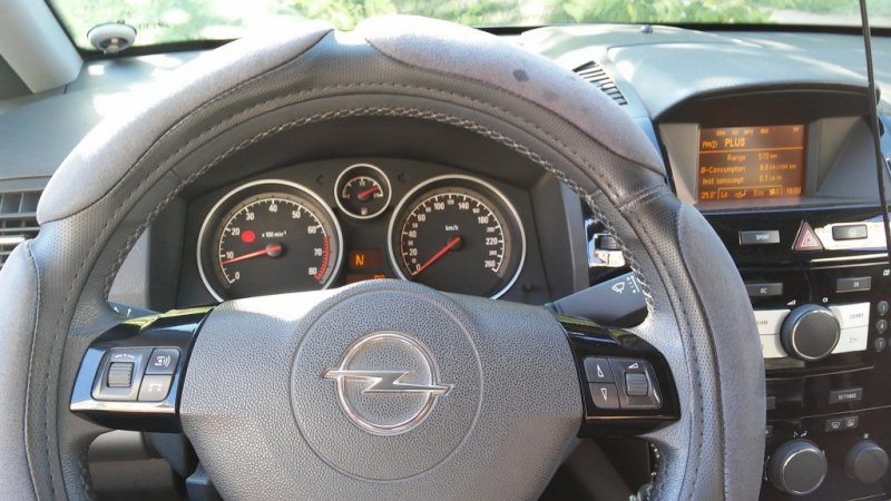 Opel Zafira 2011