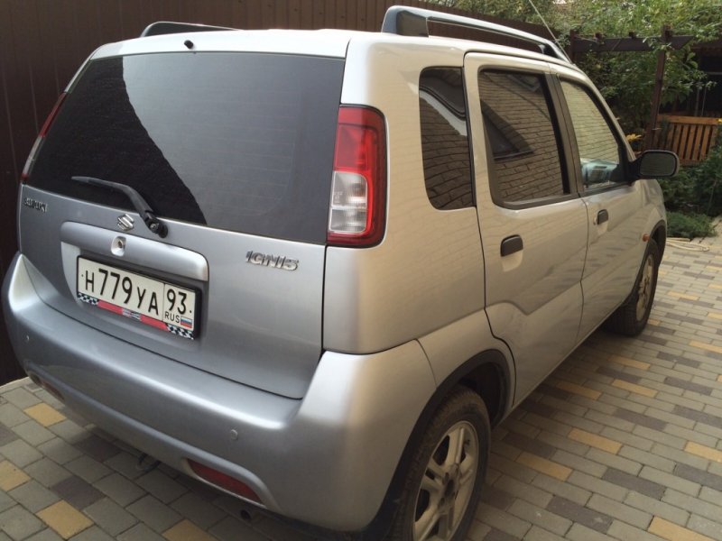 Suzuki Ignis 2004